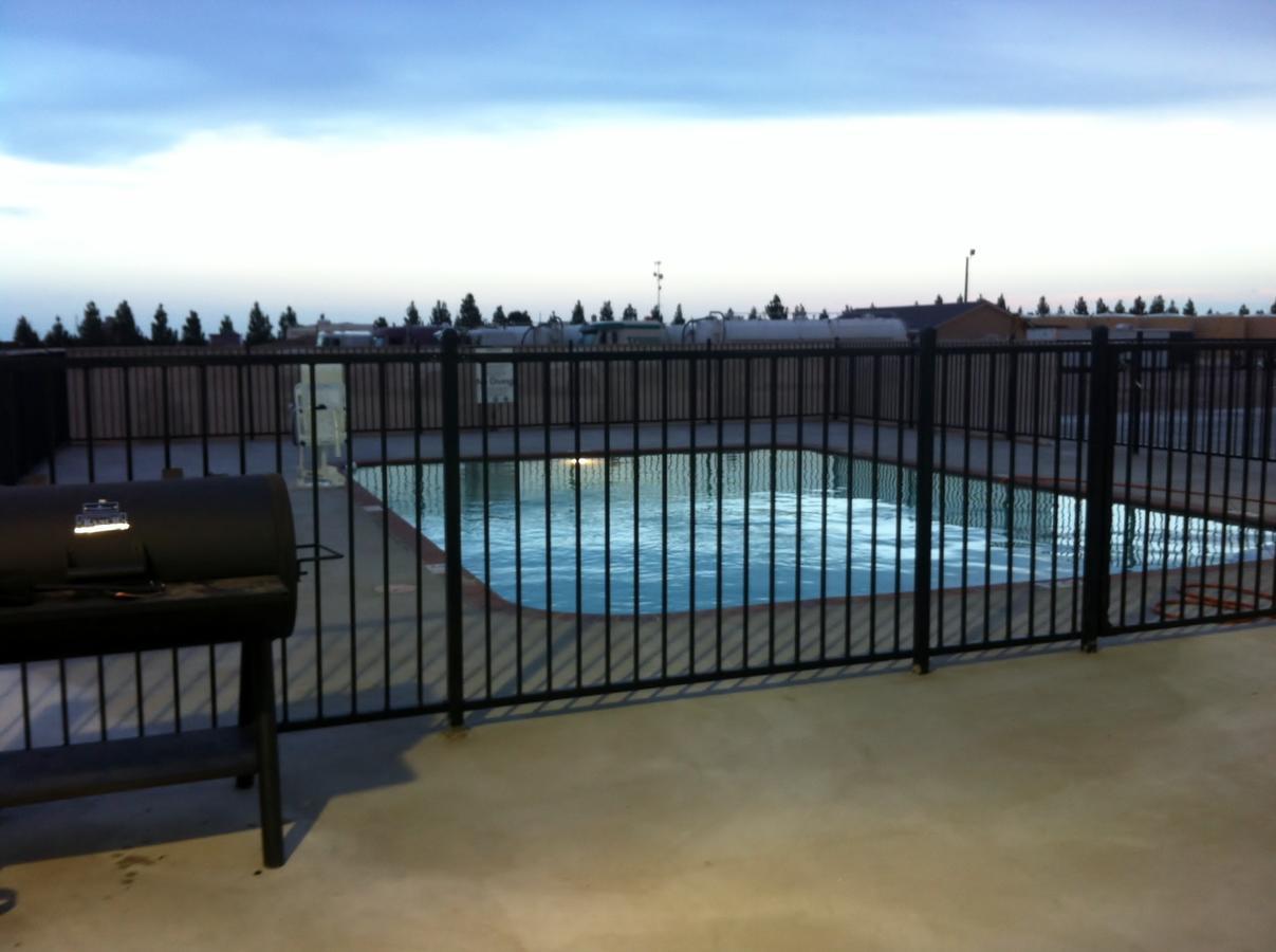 Southern Inn And Suites Kermit Extérieur photo